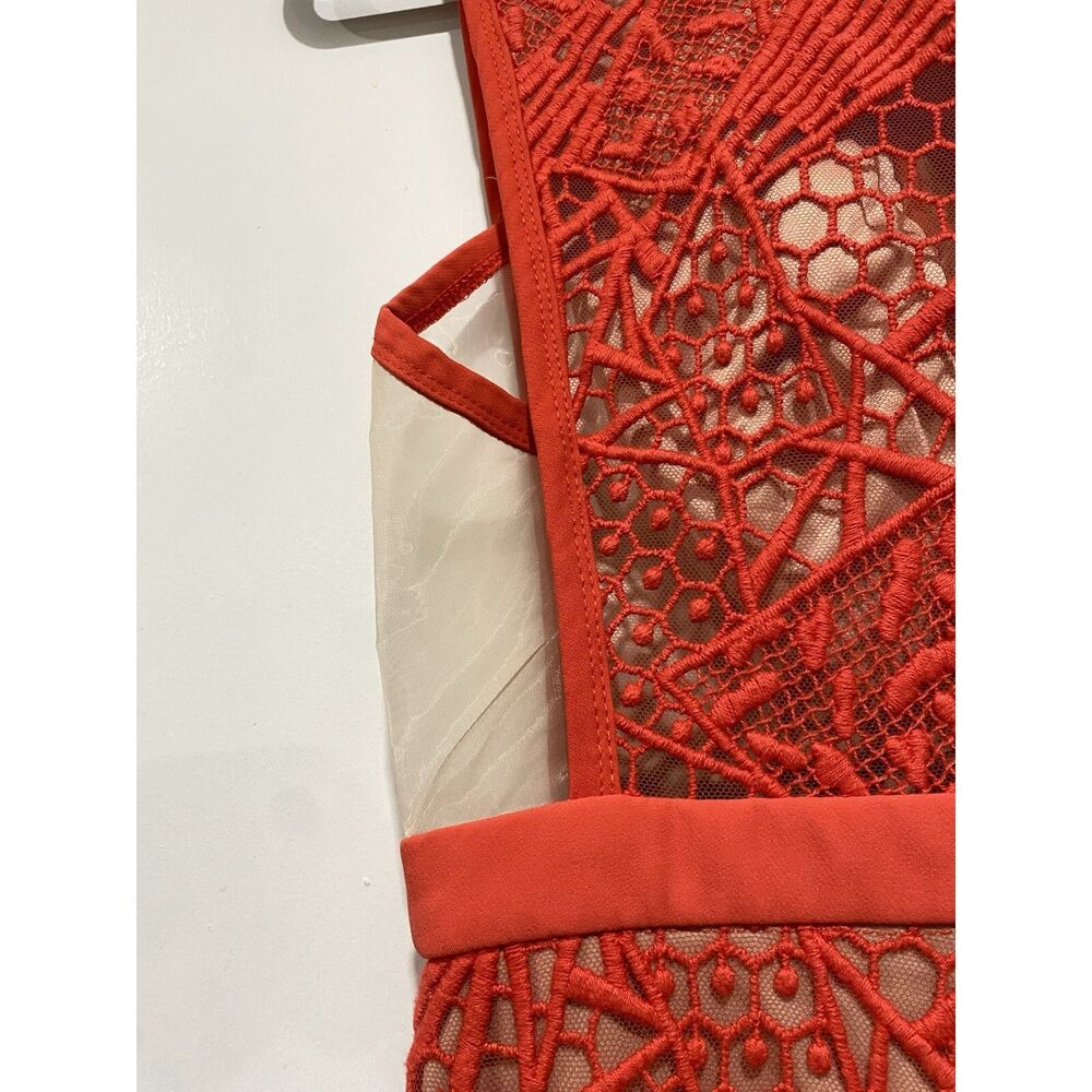 Manning Cartell Dress Red Lace sheath Medium Midi Gallery View Embroidered - Picture 16 of 16
